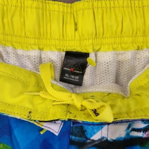 ZeroXposur Boys Multi Color Sharks Print Swimming Trunks Board Shorts XL 18/20 - Picture 6 of 8